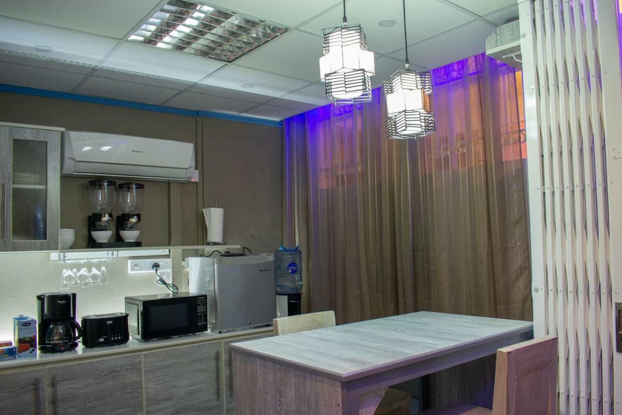 Hotel Styled Apartment In Heart Of Quatre Bornes Ngoại thất bức ảnh