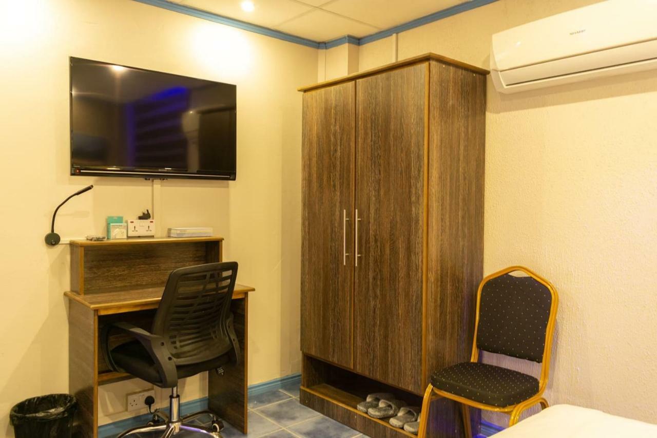 Hotel Styled Apartment In Heart Of Quatre Bornes Ngoại thất bức ảnh